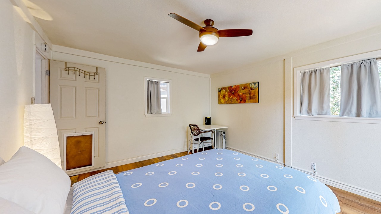 Photo of Bedroom in Glen Ellen