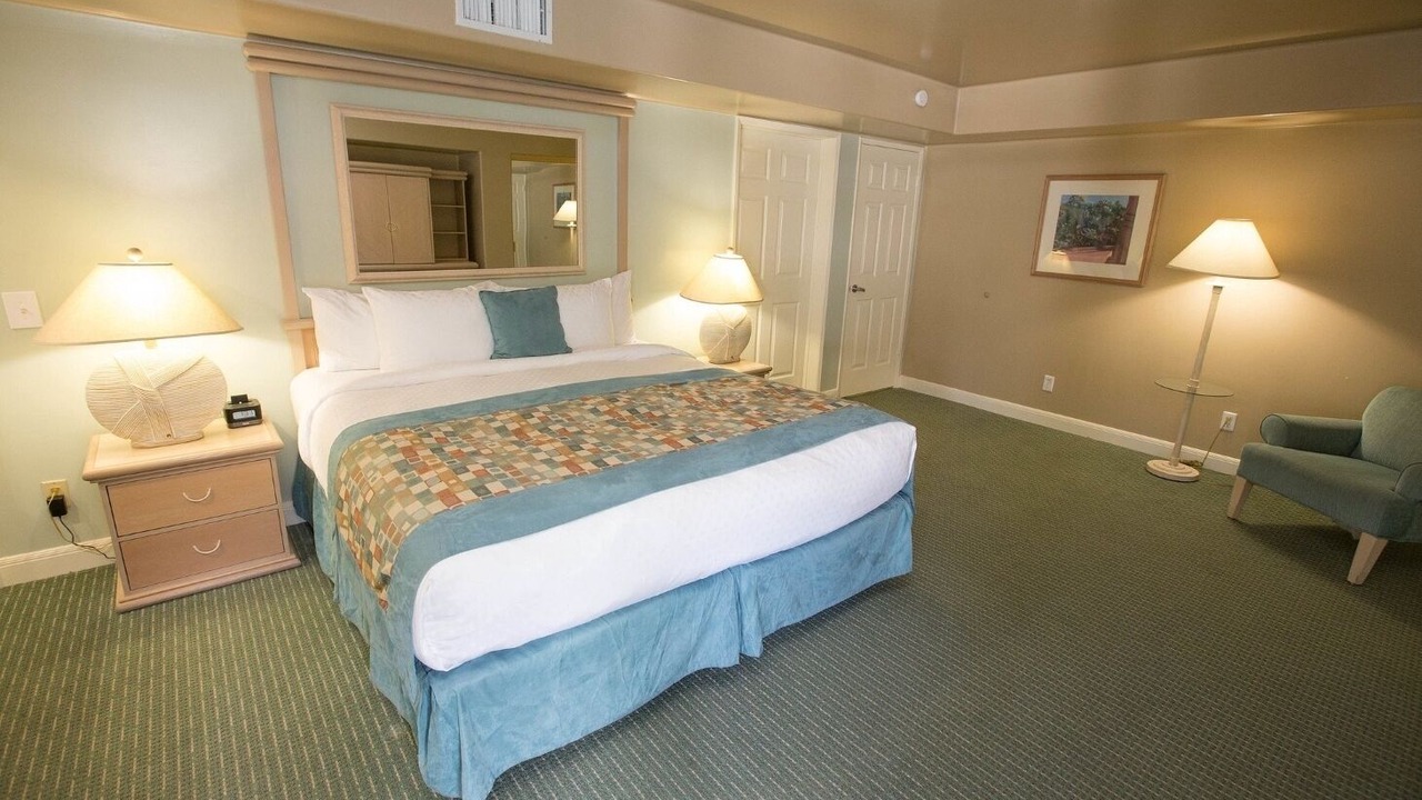 Photo of Bedroom in Canyon Corridor