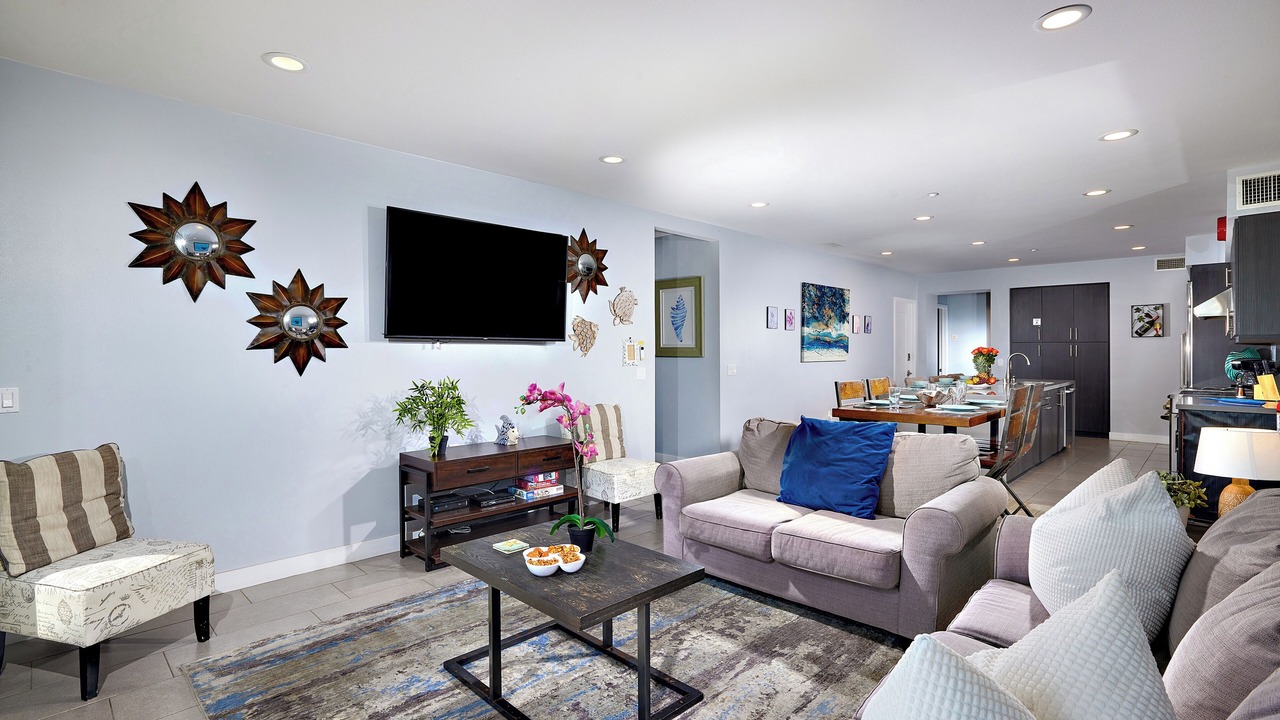 Photo of Livingroom in Townsite