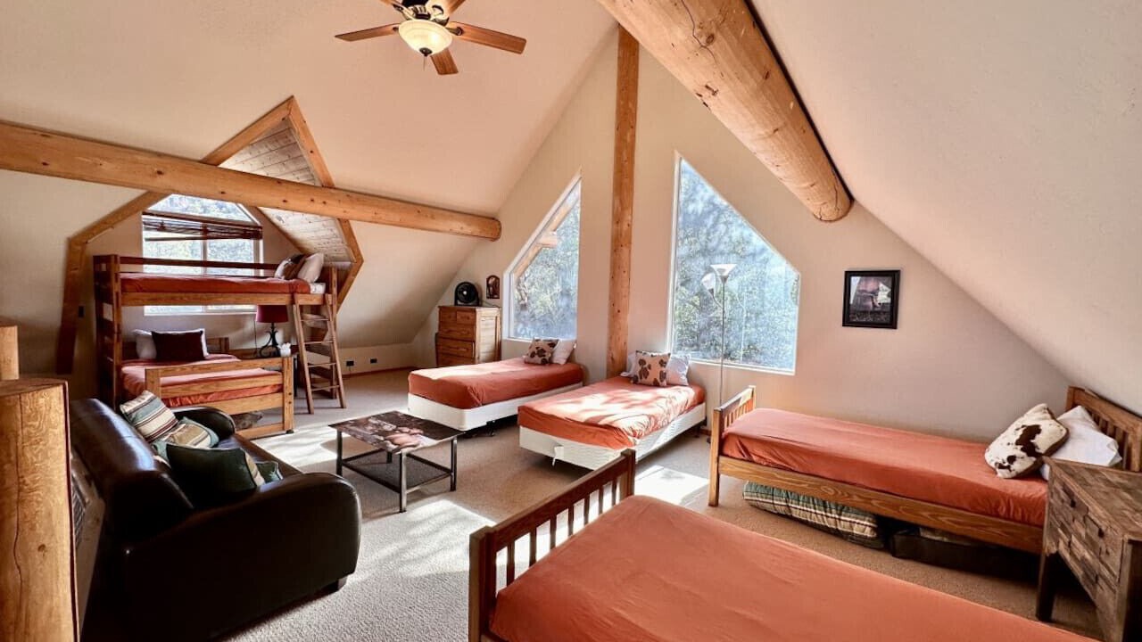 Photo of Bedroom in Mountain Club