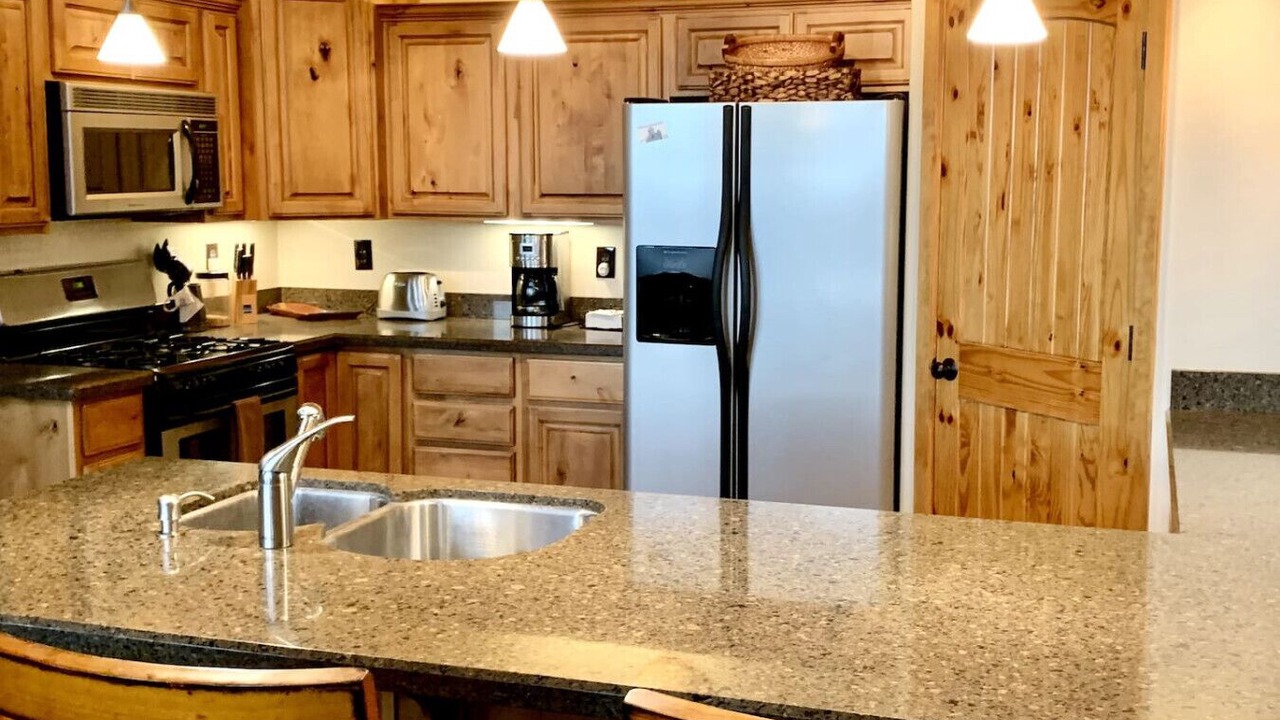 Photo of Kitchen in Mountain Club