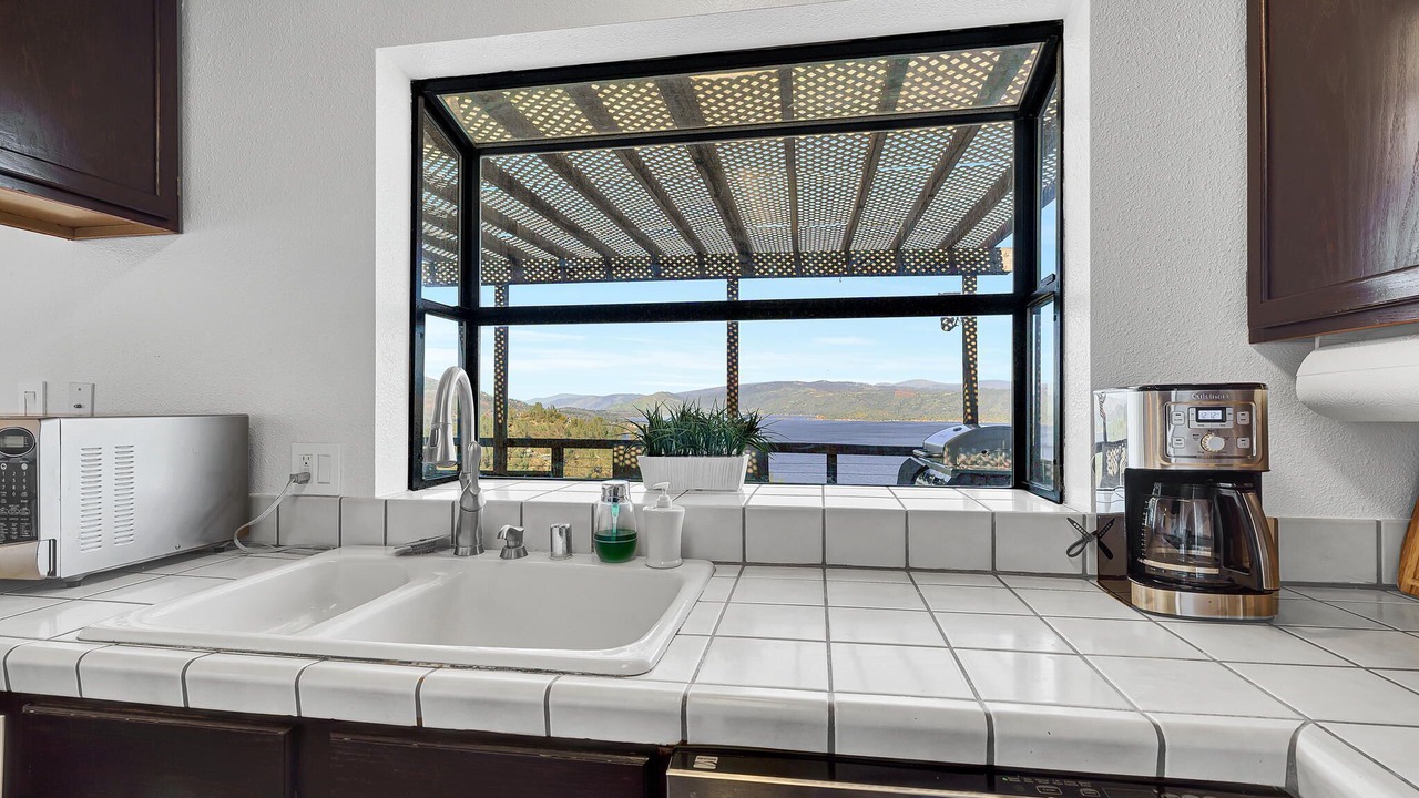 Photo of Kitchen in Kelseyville