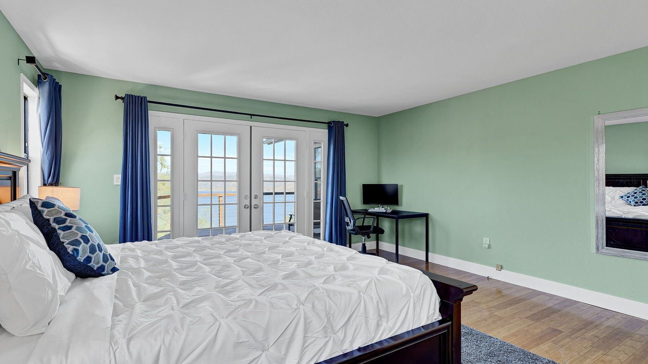 Photo of Bedroom in Kelseyville