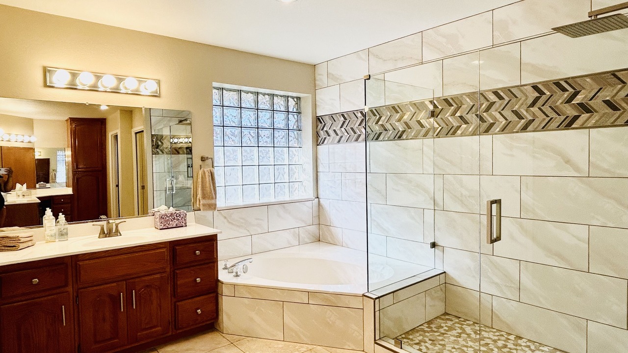 Photo of Bathroom in Sunland Village East