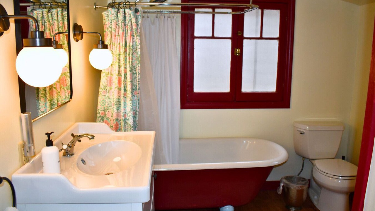 Photo of Bathroom in Wrightwood
