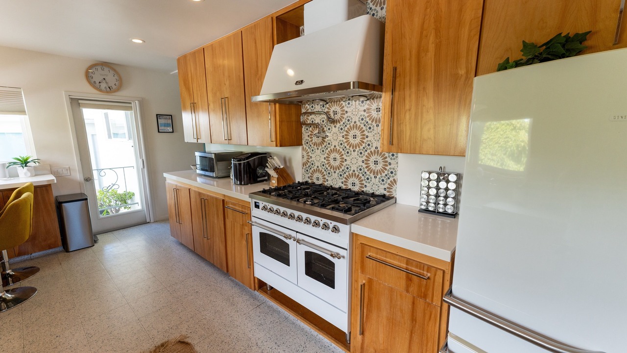 Photo of Kitchen in Lantern District