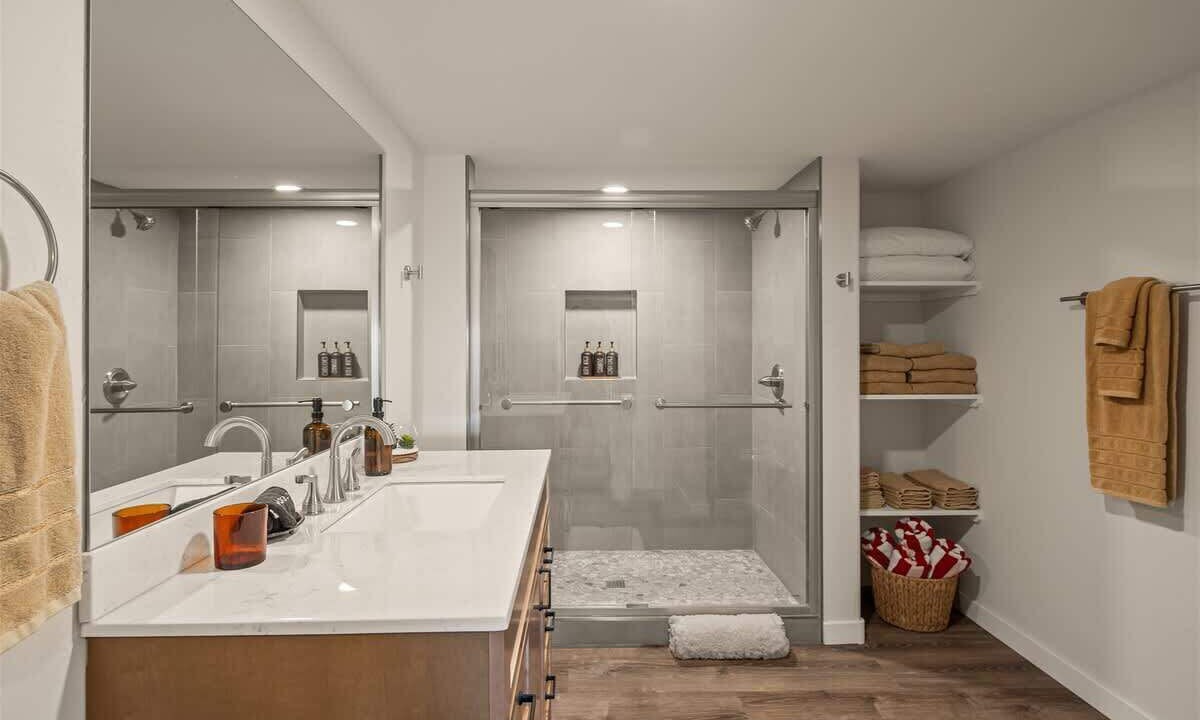 Photo of Bathroom in Cottonwood