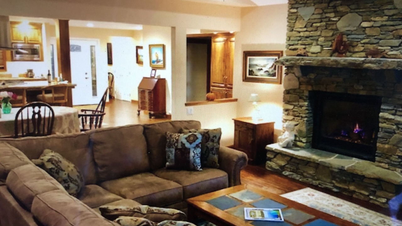Photo of Livingroom in Marine Terrace