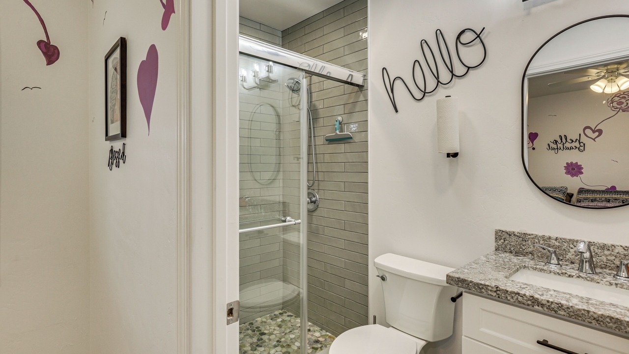 Photo of Bathroom in Lincoln Acres