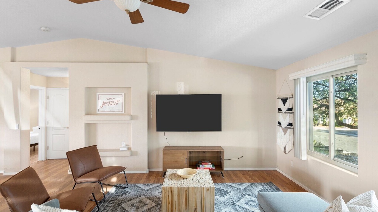 Photo of Livingroom in Clarkdale