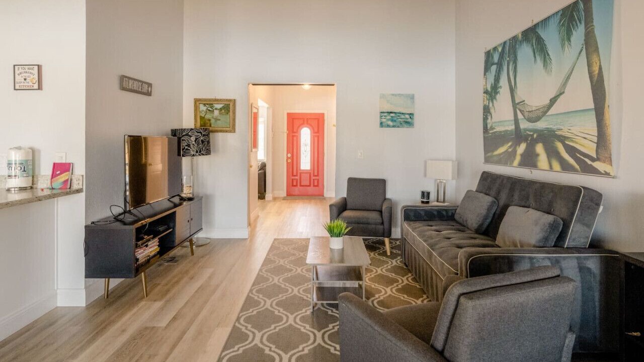 Photo of Livingroom in Discovery Bay