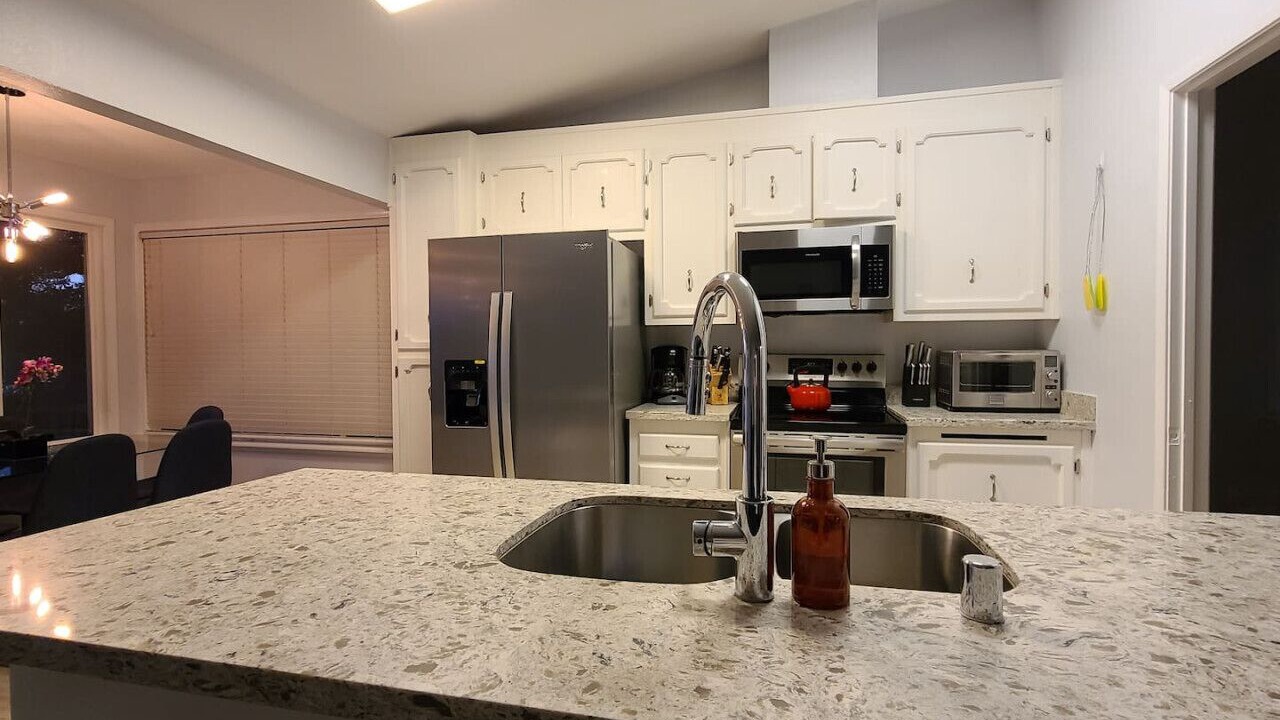 Photo of Kitchen in Discovery Bay