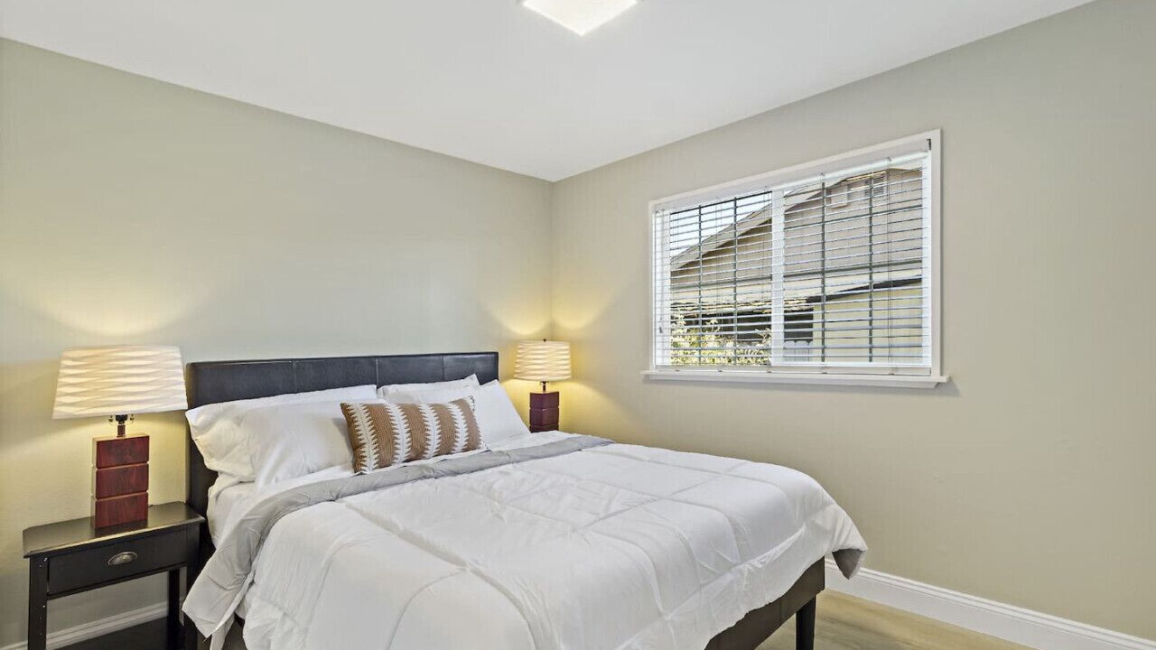 Photo of Bedroom in Discovery Bay