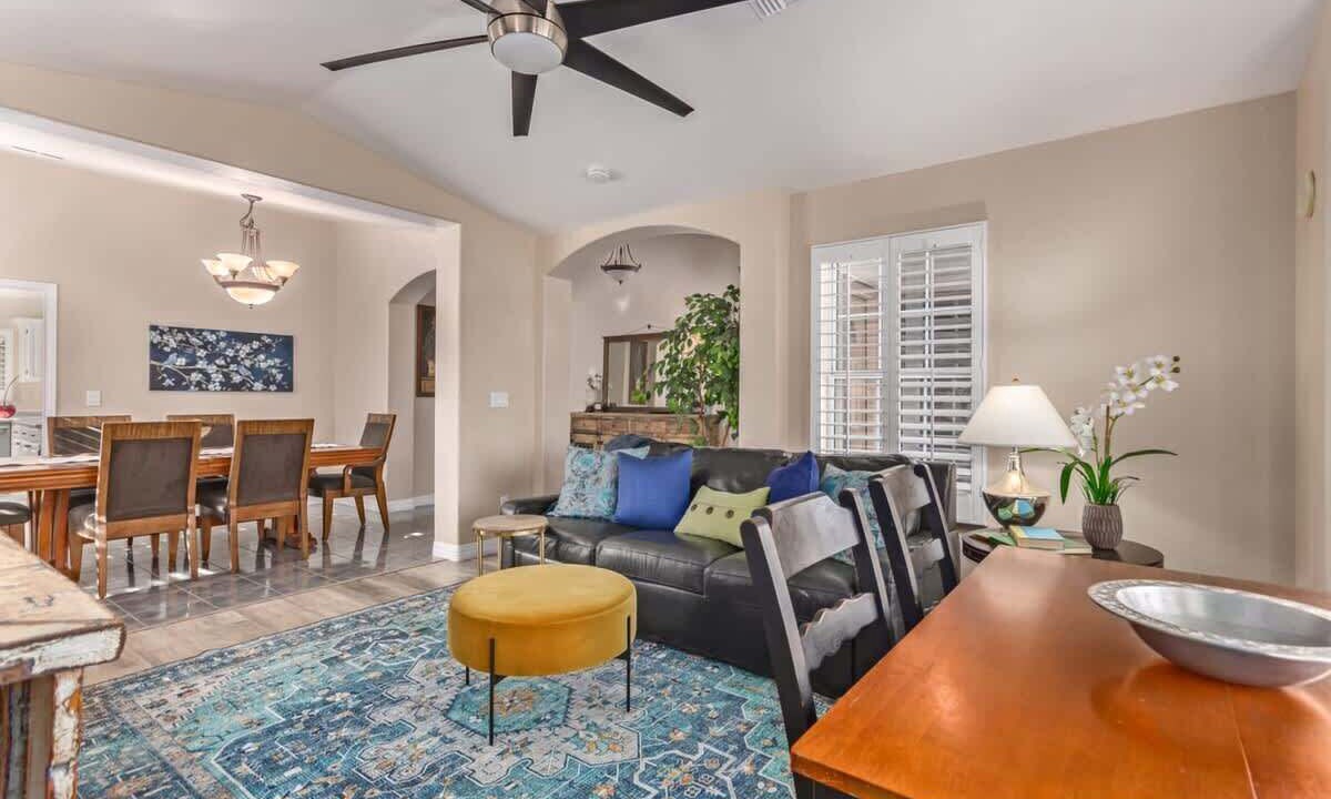Photo of Livingroom in Ahwatukee Foothills
