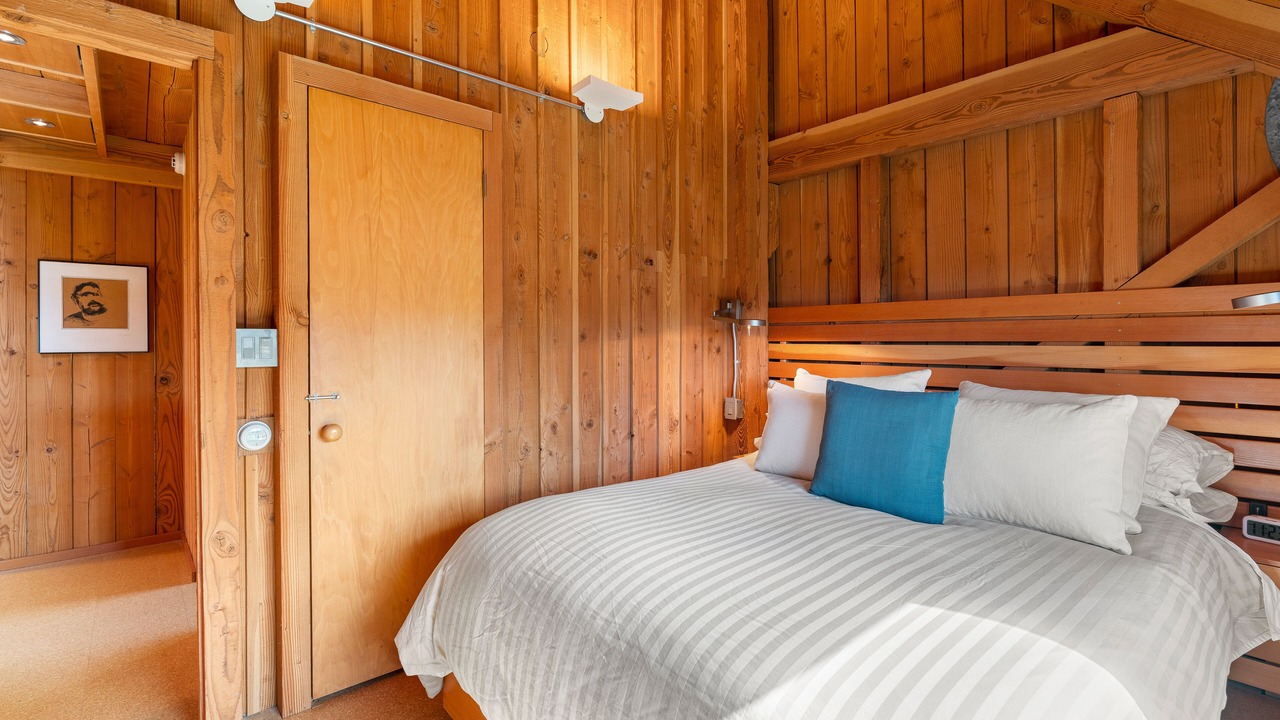 Photo of Bedroom in Sea Ranch