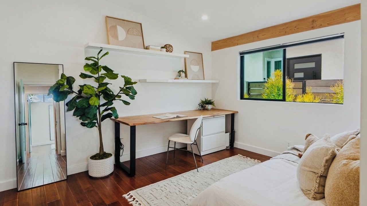 Photo of Bedroom in Harbor