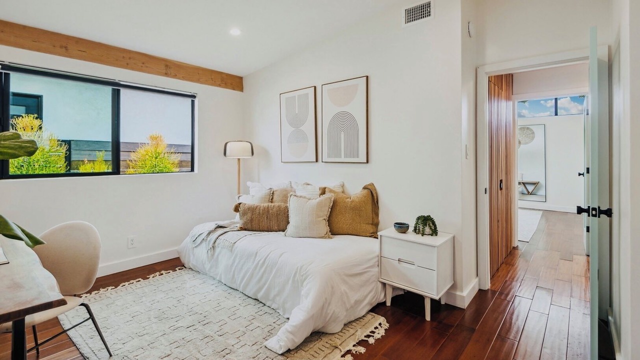Photo of Bedroom in Harbor