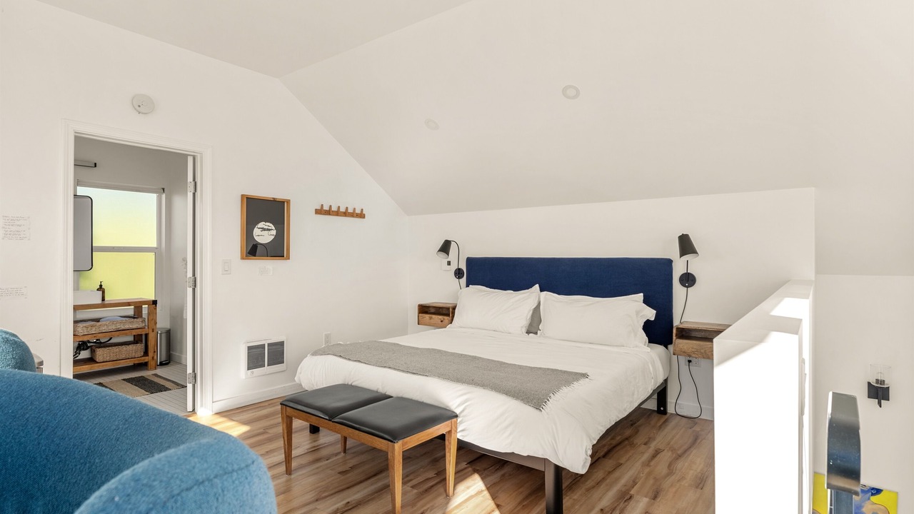 Photo of Bedroom in Gualala