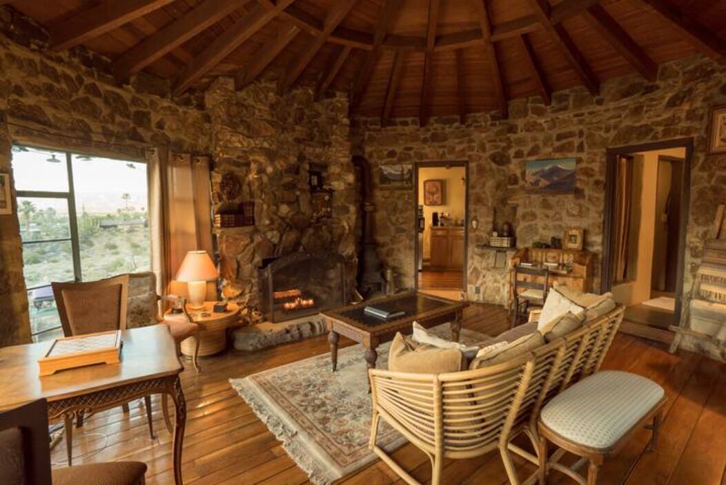 Photo of Livingroom in Araby Cove