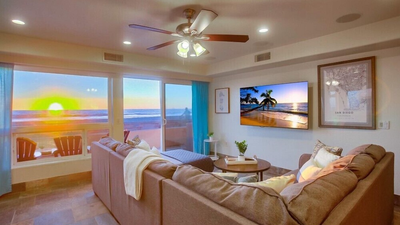 Photo of Livingroom in Central Mission Beach