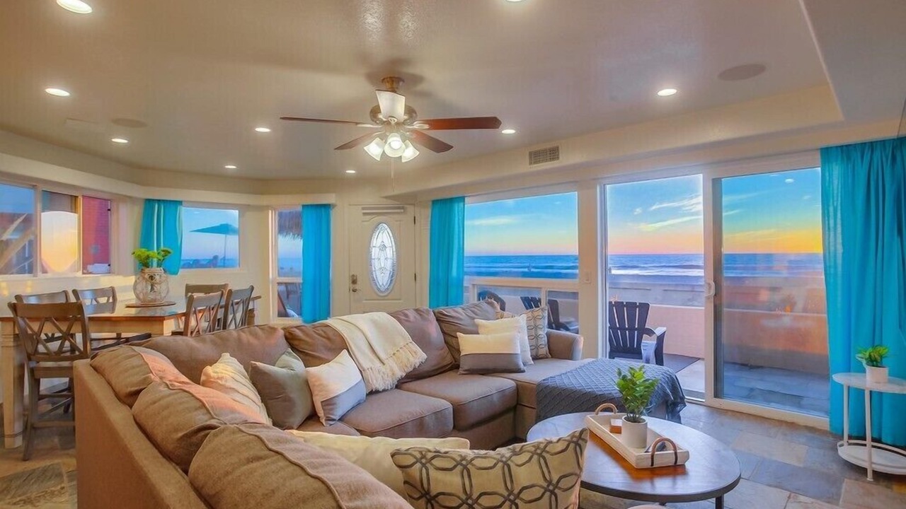 Photo of Livingroom in Central Mission Beach