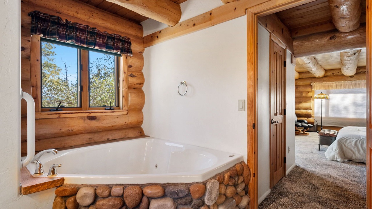Photo of Bedroom in Highland Pines