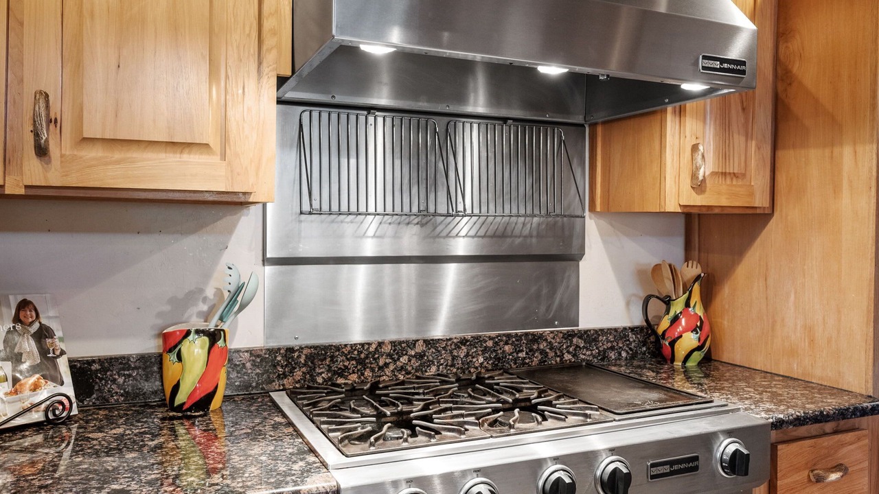 Photo of Kitchen in Highland Pines