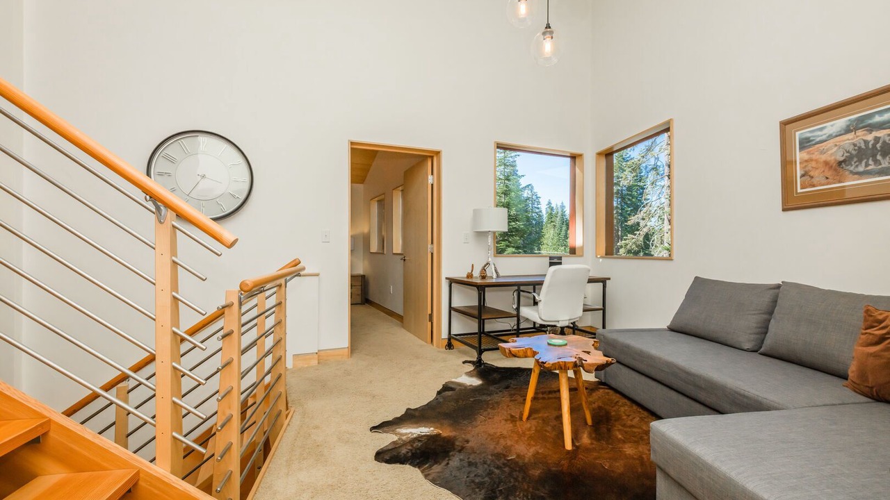 Photo of Livingroom in Truckee