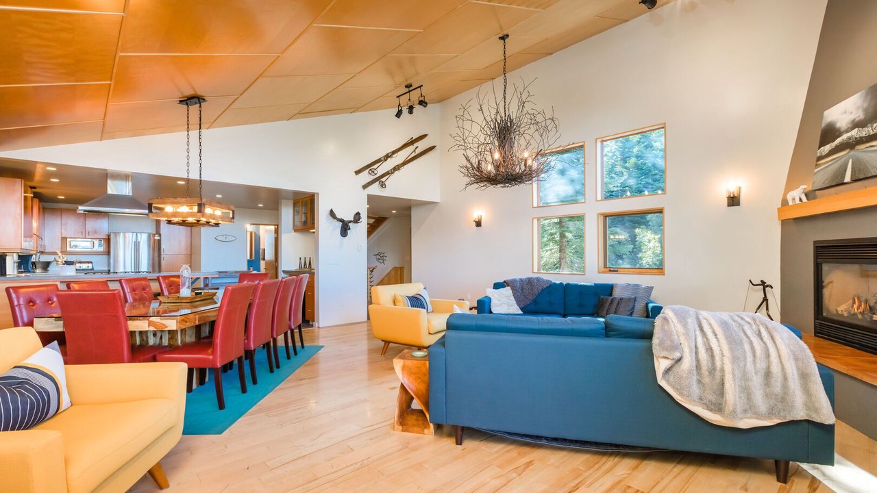 Photo of Livingroom in Truckee