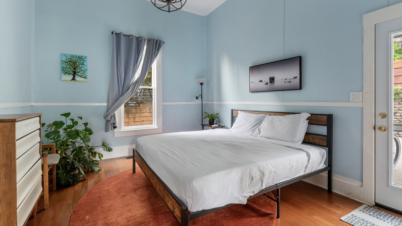 Photo of Bedroom in Ventura