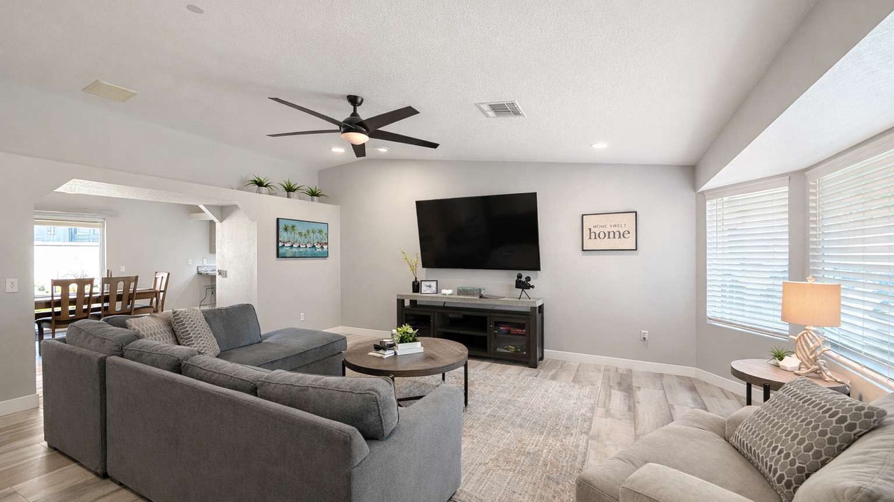 Photo of Livingroom in Lake Havasu City