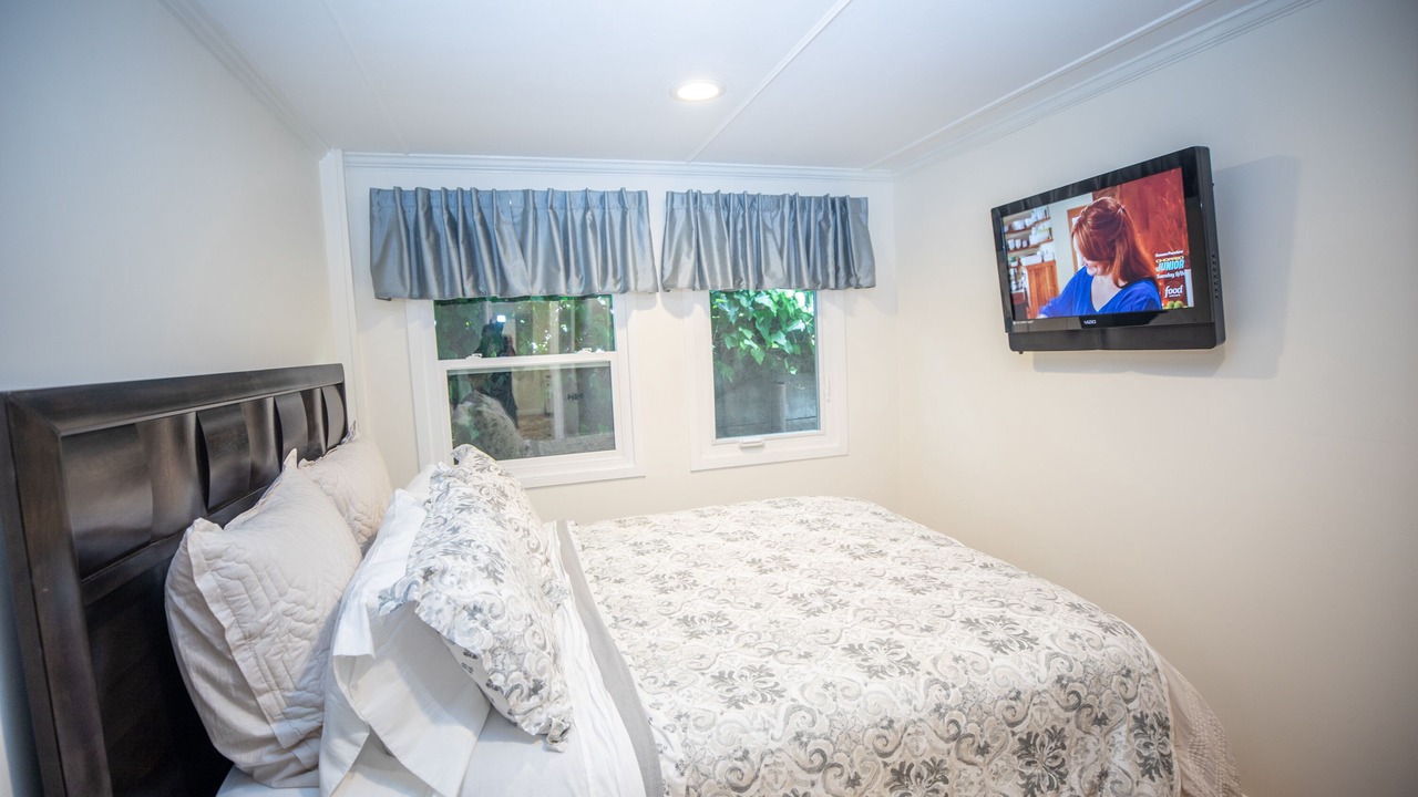 Photo of Bedroom in Laguna Beach