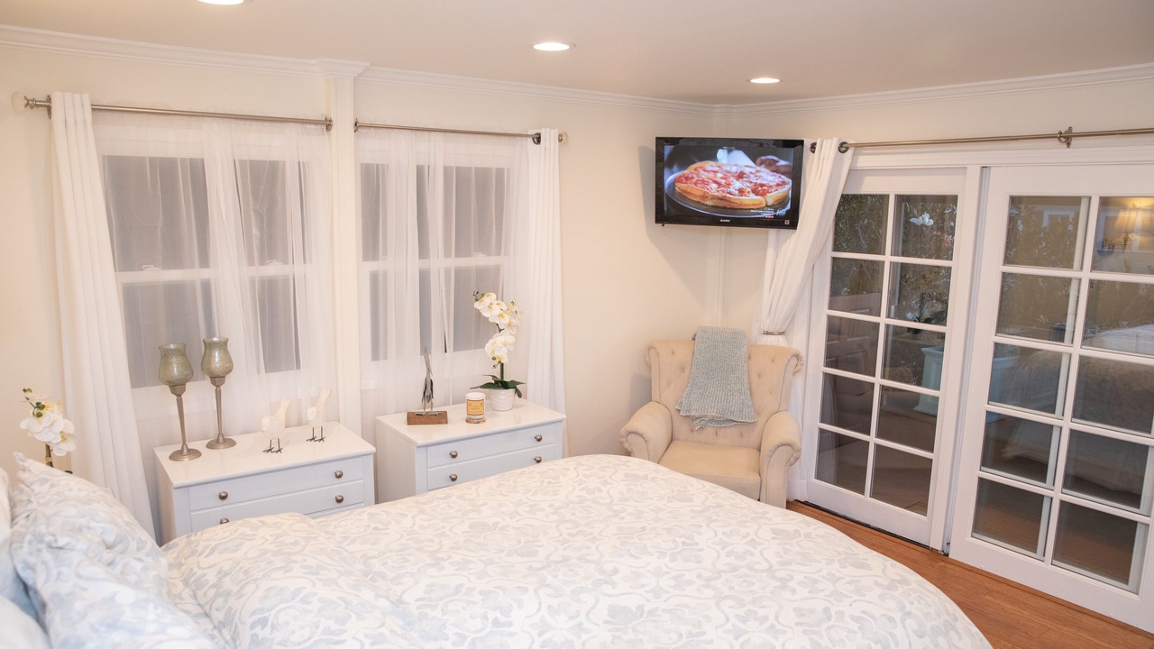 Photo of Bedroom in Laguna Beach