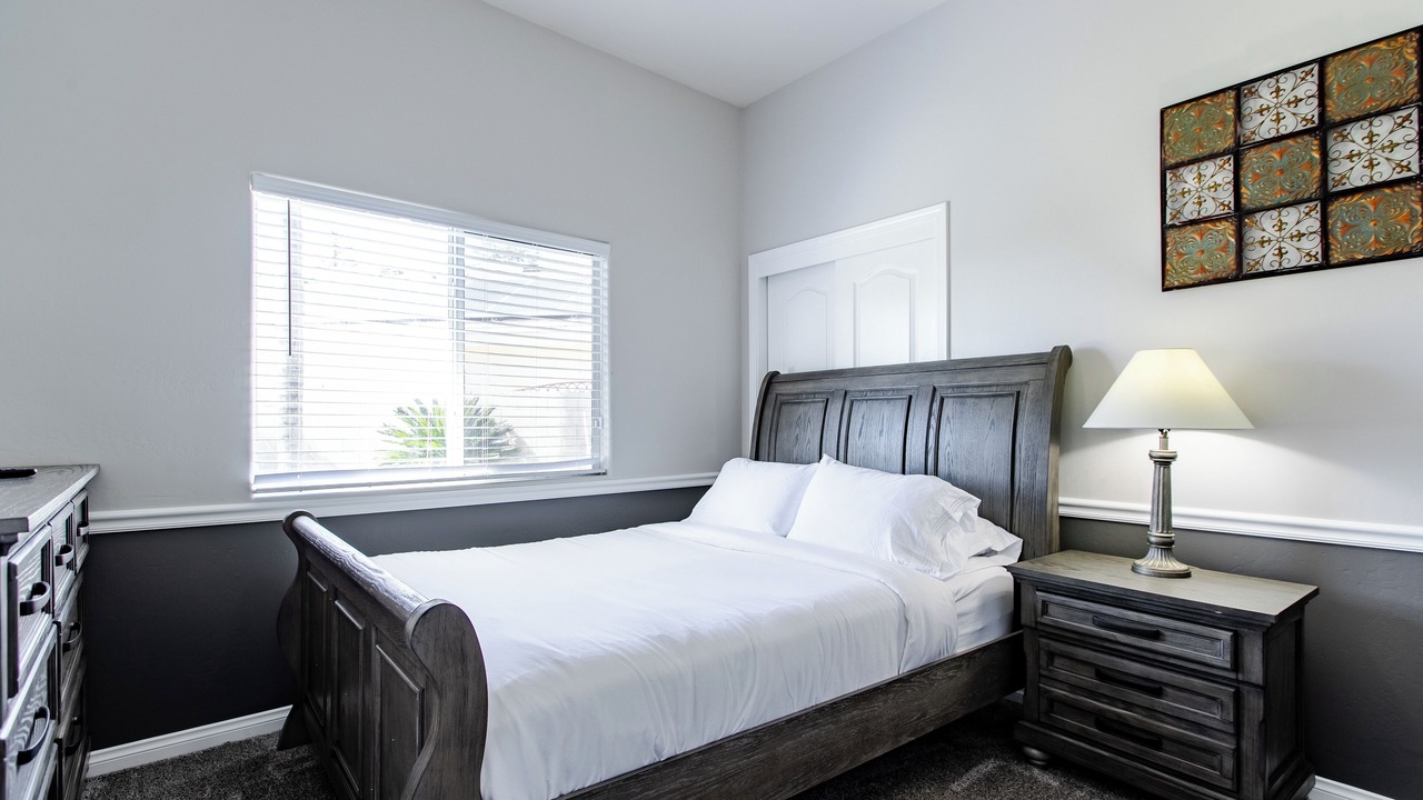 Photo of Bedroom in Rosedale