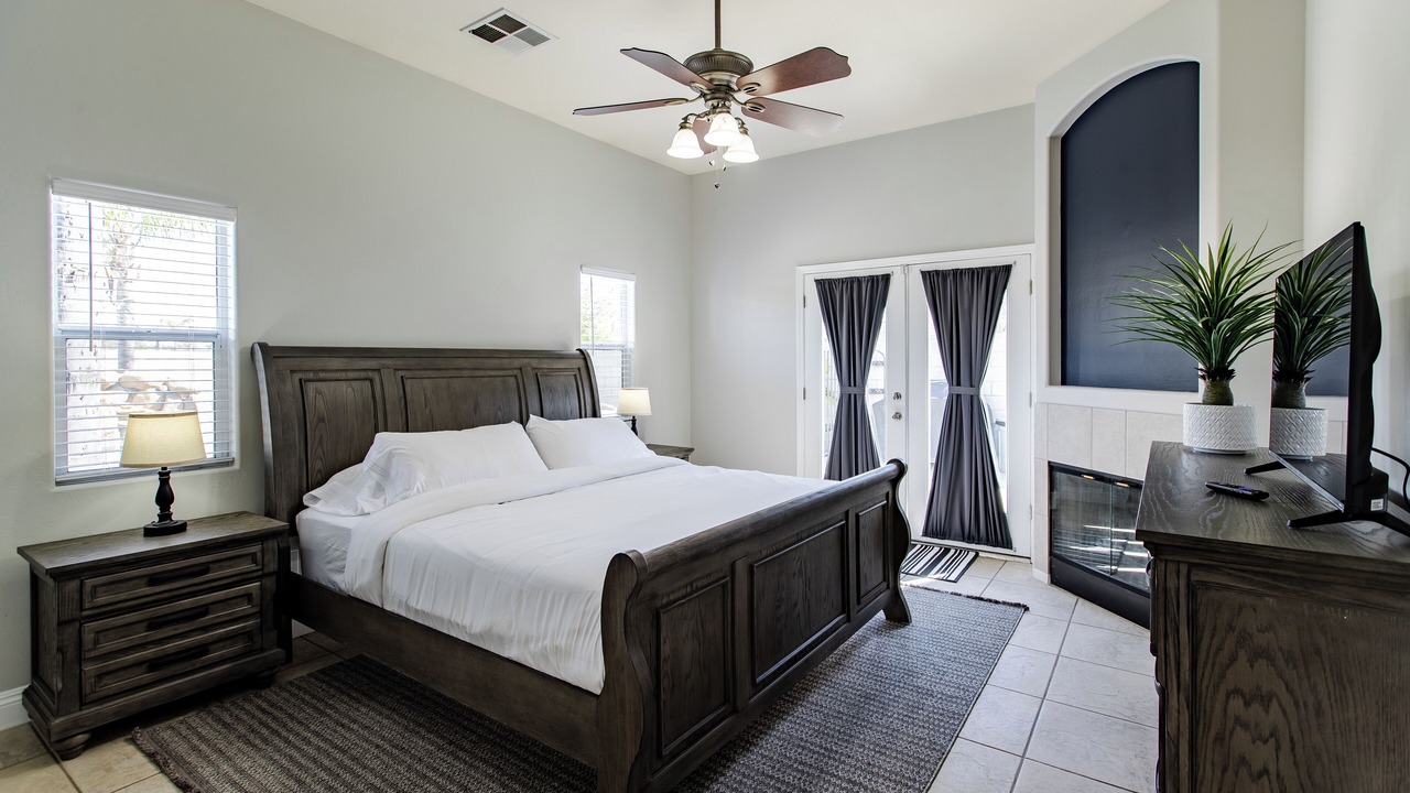 Photo of Bedroom in Rosedale