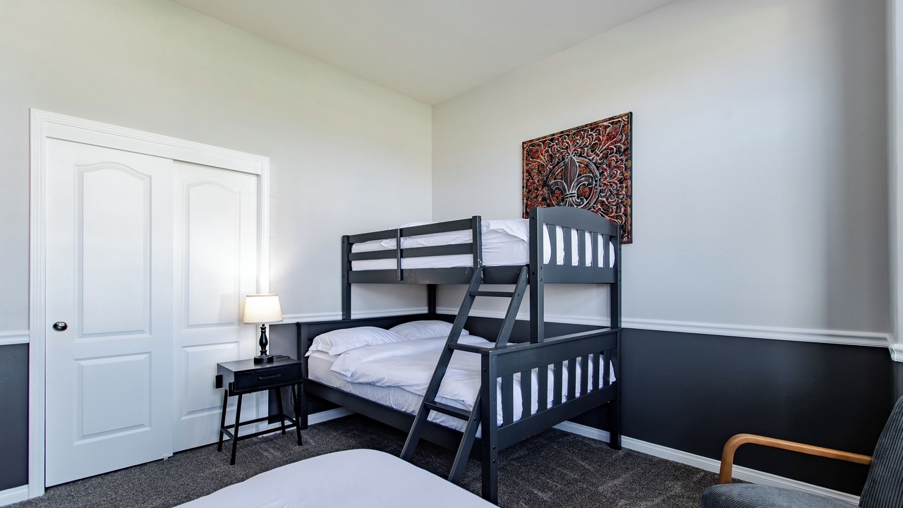 Photo of Bedroom in Rosedale
