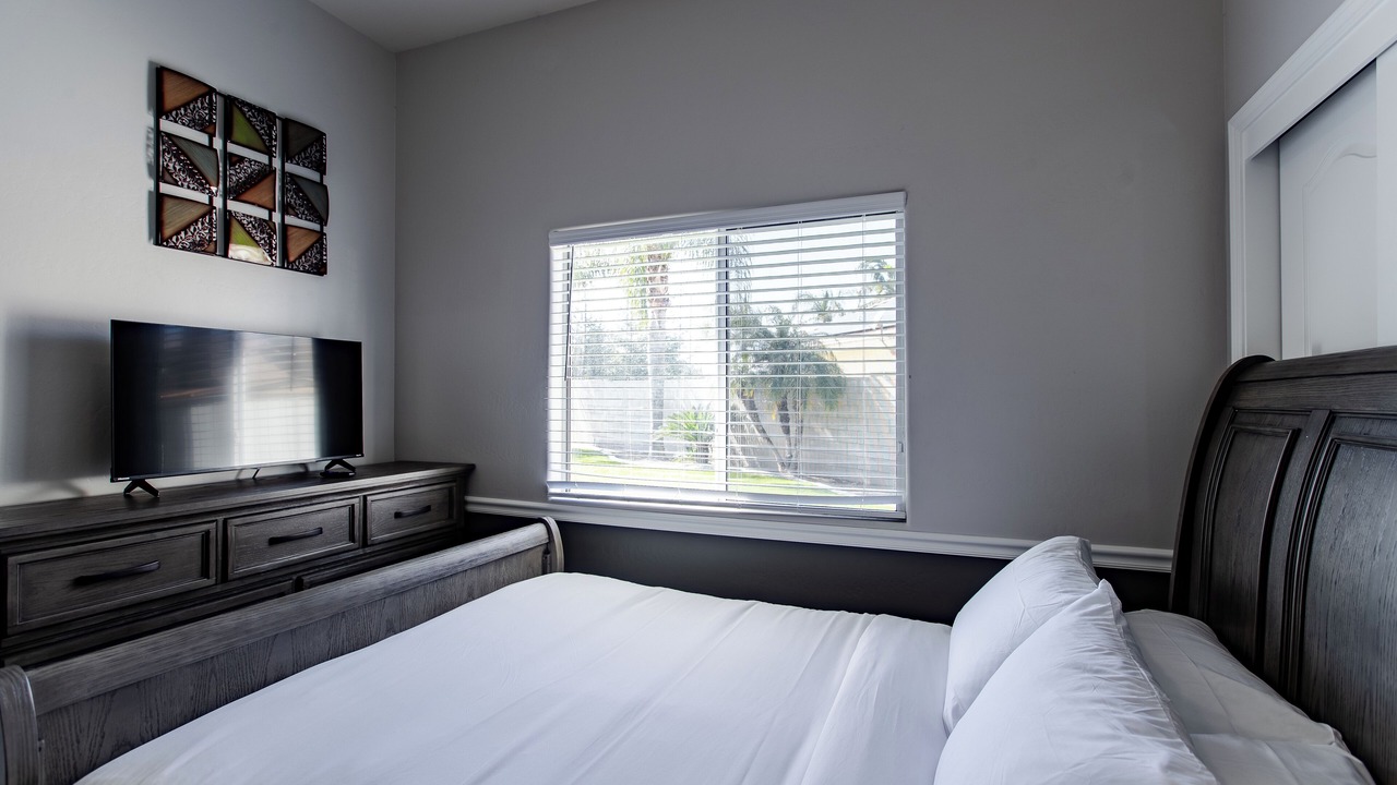 Photo of Bedroom in Rosedale