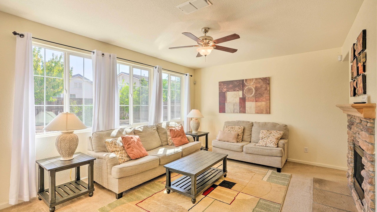 Photo of Livingroom in Elk Grove