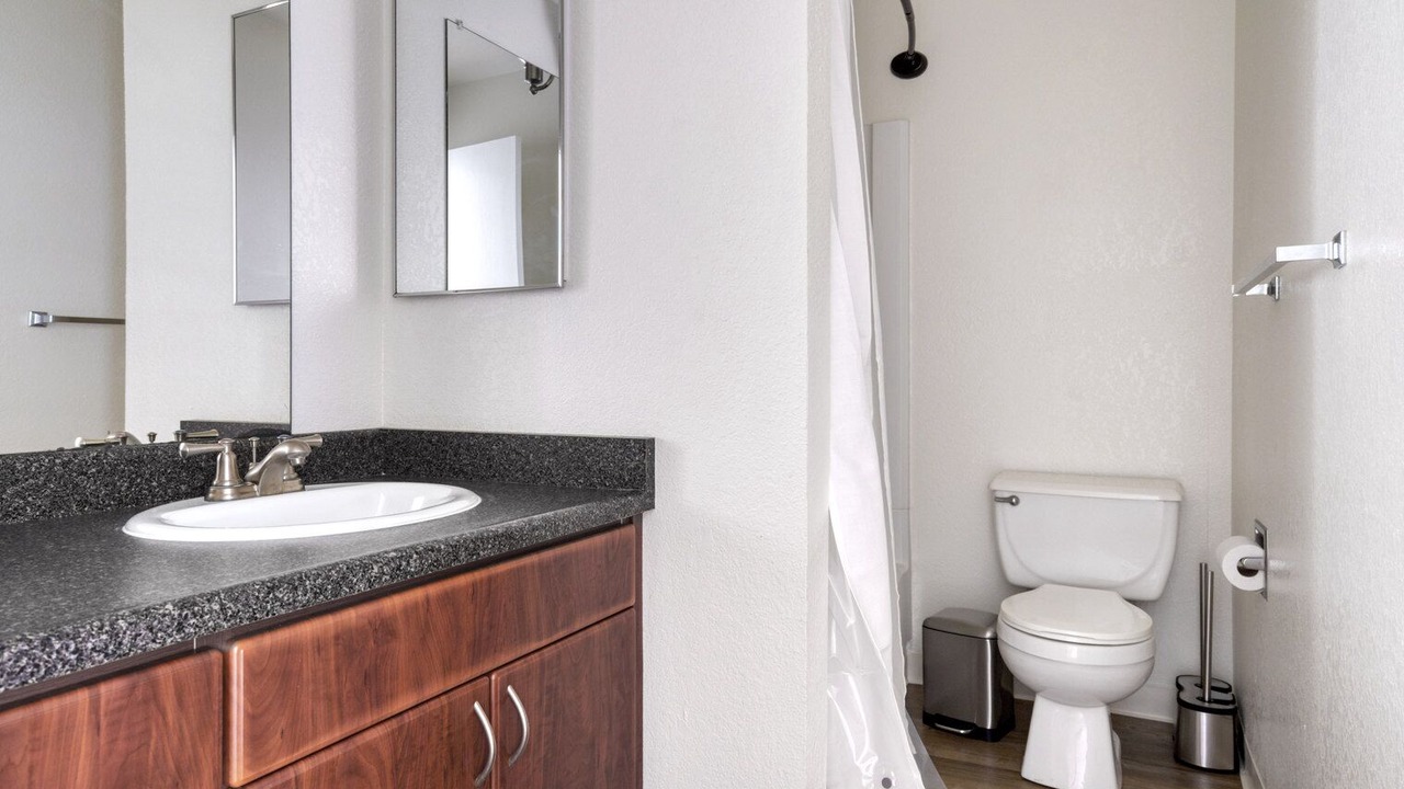 Photo of Bathroom in Shoreline West