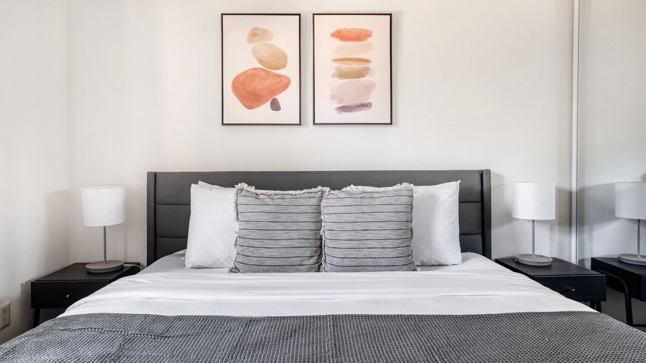 Photo of Bedroom in Shoreline West