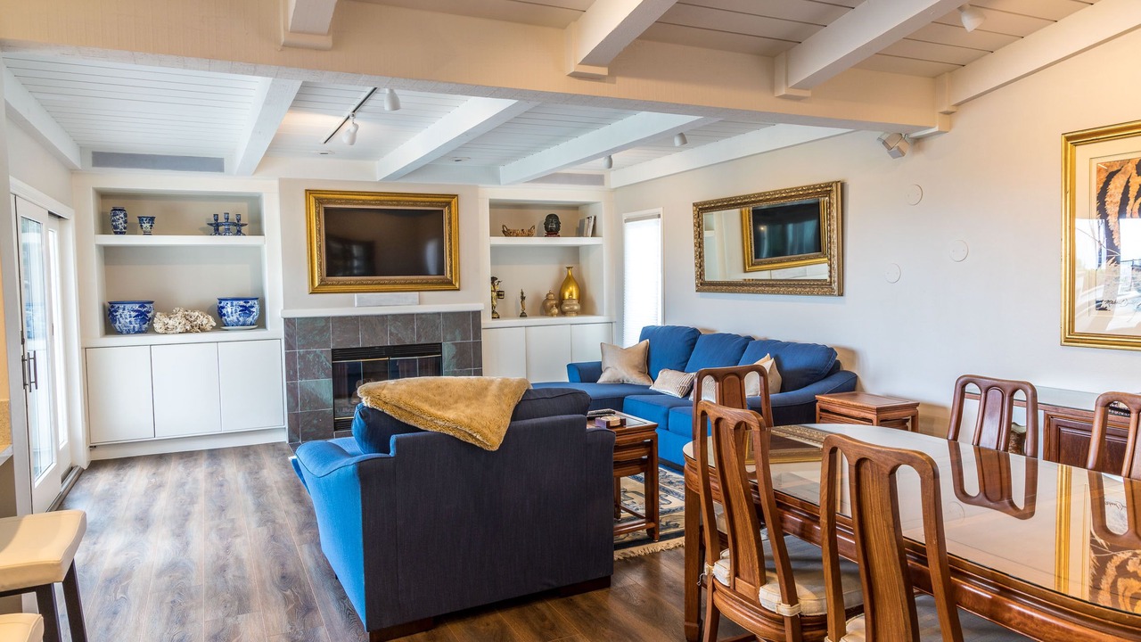 Photo of Livingroom in La Jolla Alta