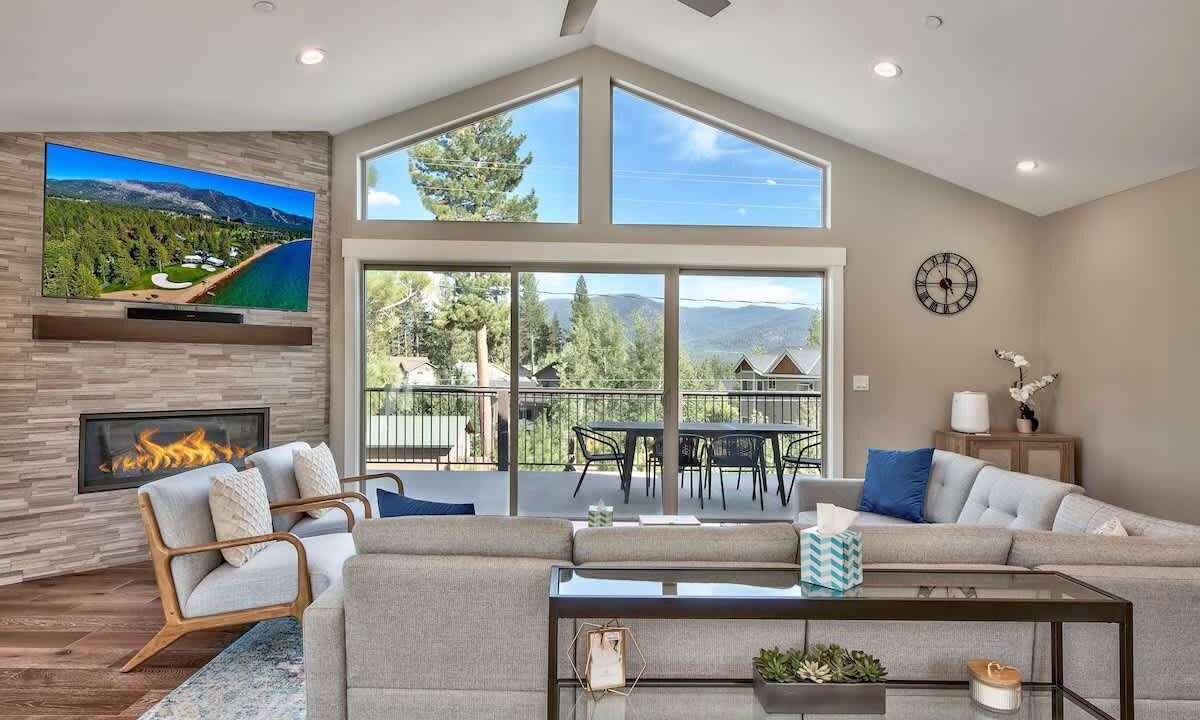 Photo of Livingroom in Mountain View Estates