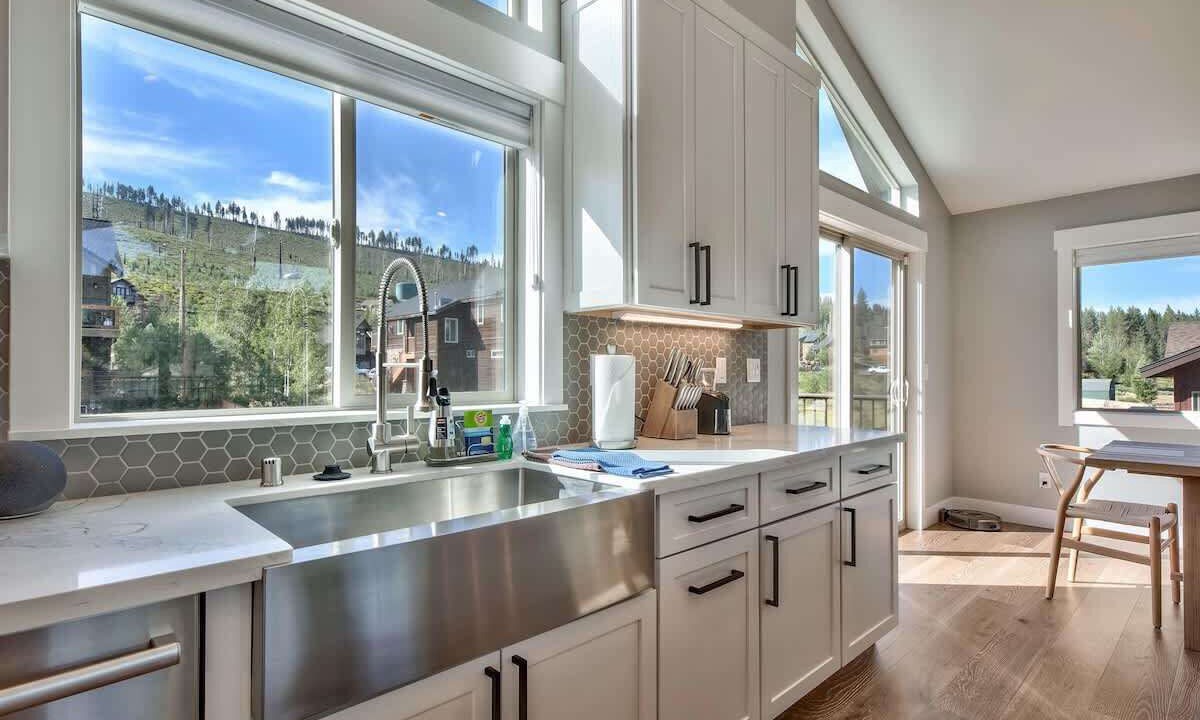 Photo of Kitchen in Mountain View Estates