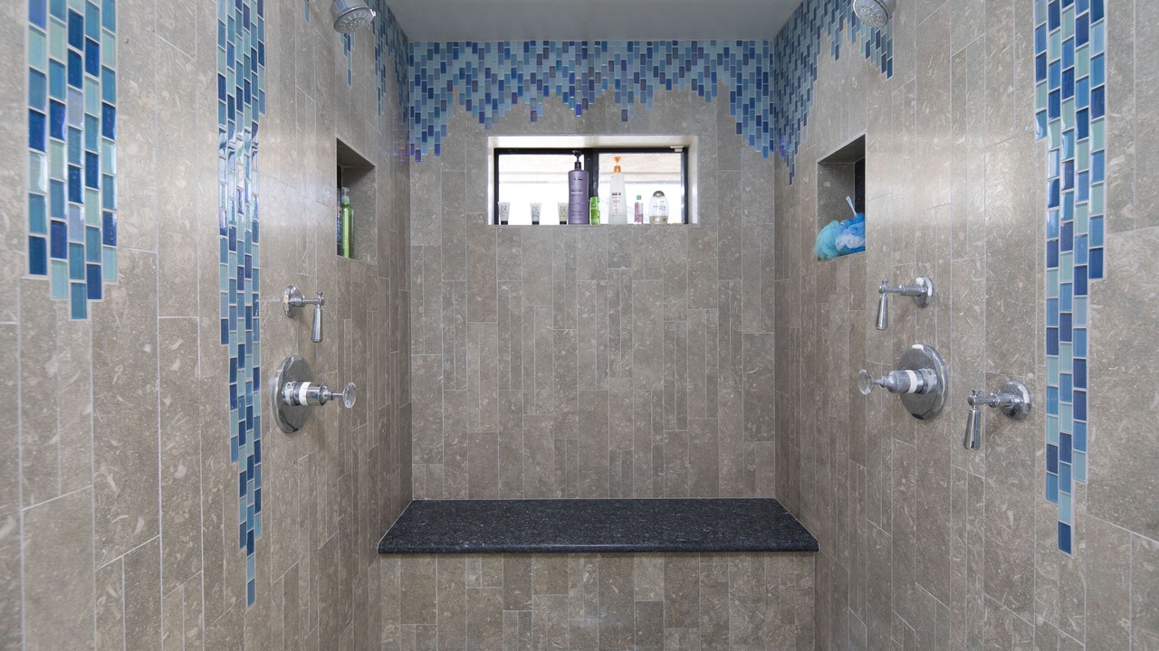 Photo of Bathroom in Bay Park