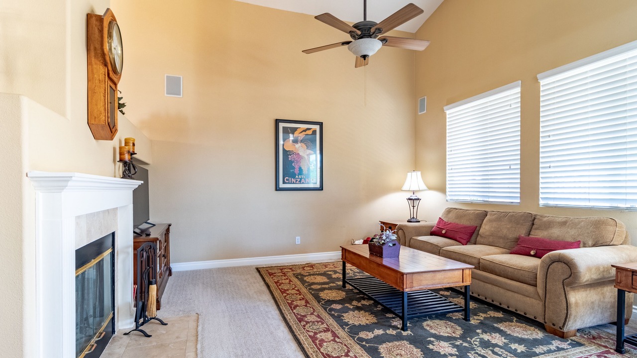 Photo of Livingroom in Temecula