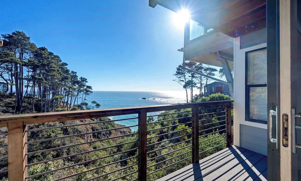 Photo of Patio Balcony in Gualala