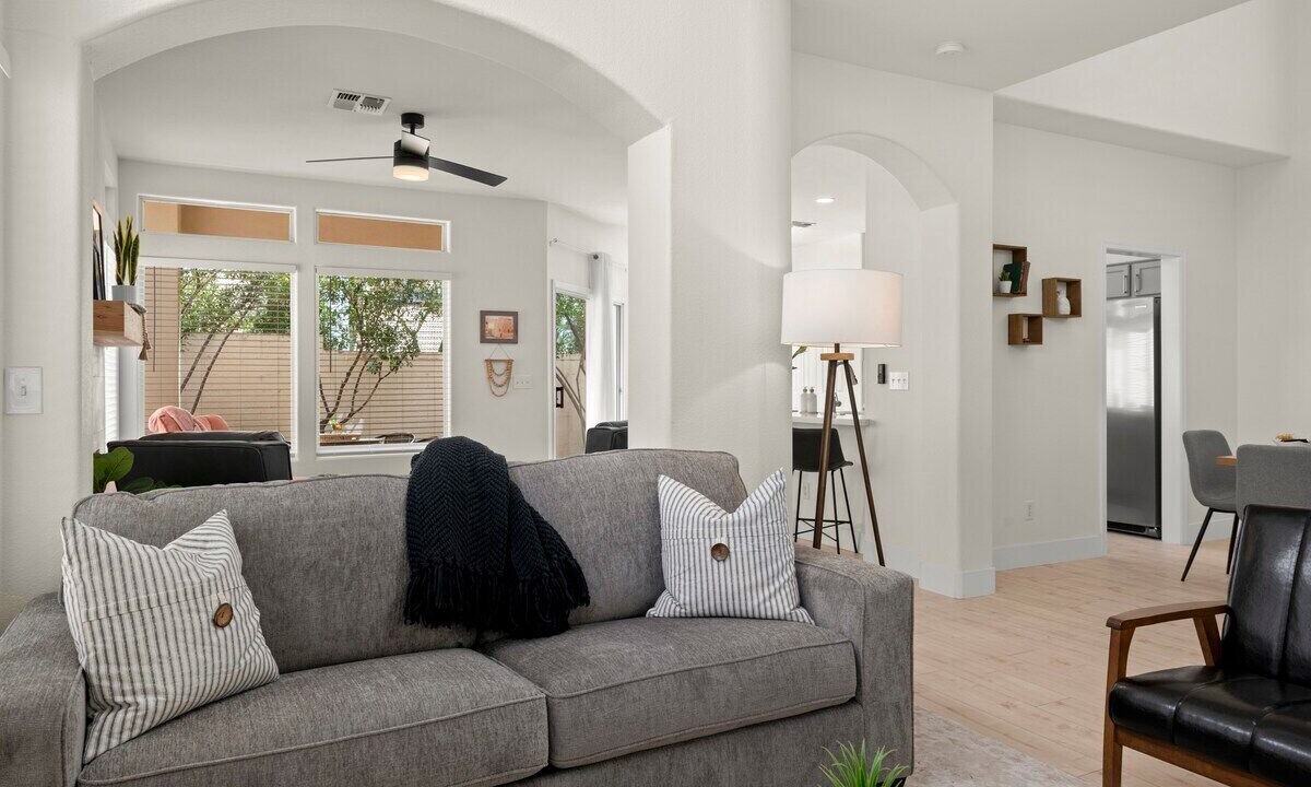 Photo of Livingroom in Foothills