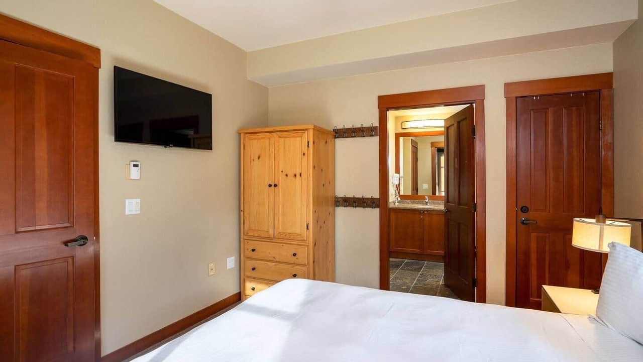 Photo of Bedroom in Olympic Valley