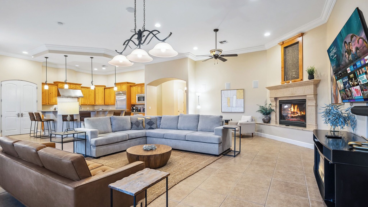 Photo of Livingroom in Sunridge Estates