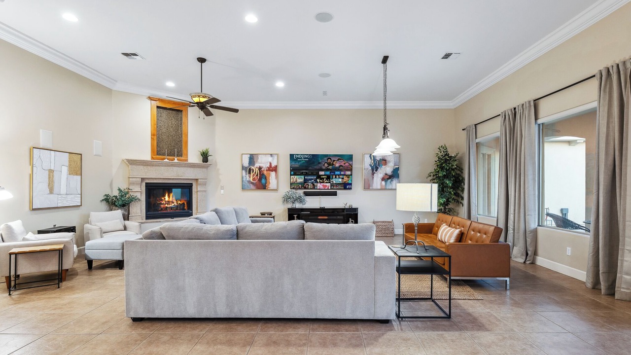 Photo of Livingroom in Sunridge Estates